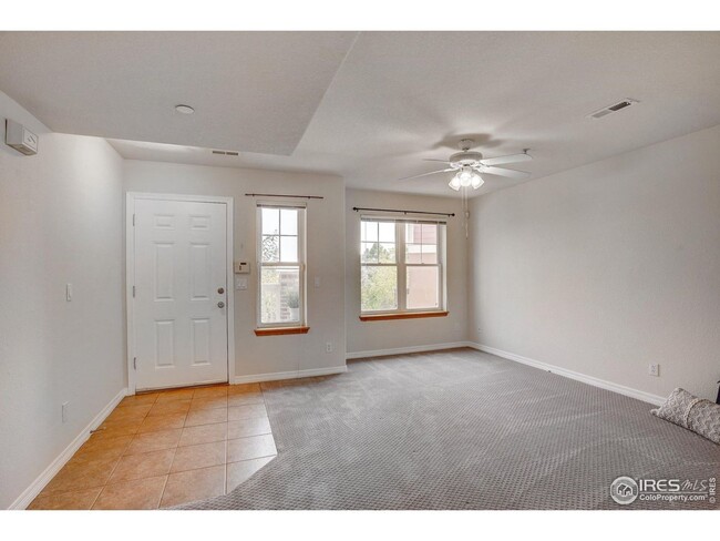 Building Photo - Bright & Beautiful 2-Level Condo in NoBo, available June 5th