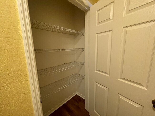 Building Photo - ANNUAL RENTAL - VANDERBILT PLACE AT CAMDEN COVE-3 BED/2 BATH