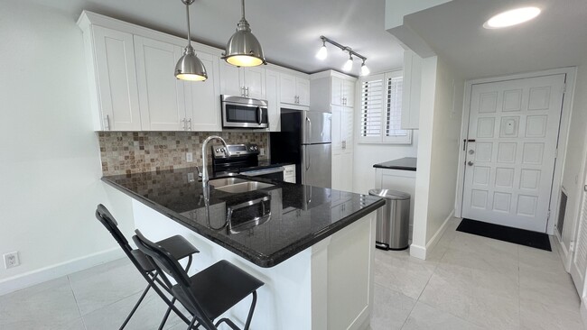 Building Photo - 4381 Trevi Ct