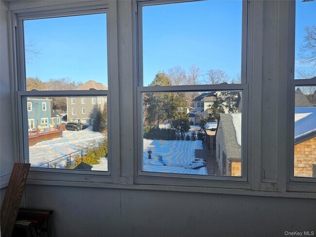 Building Photo - 178 N Broadway