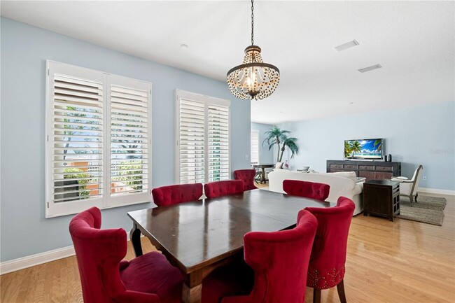 Building Photo - 515 5th Ave NE