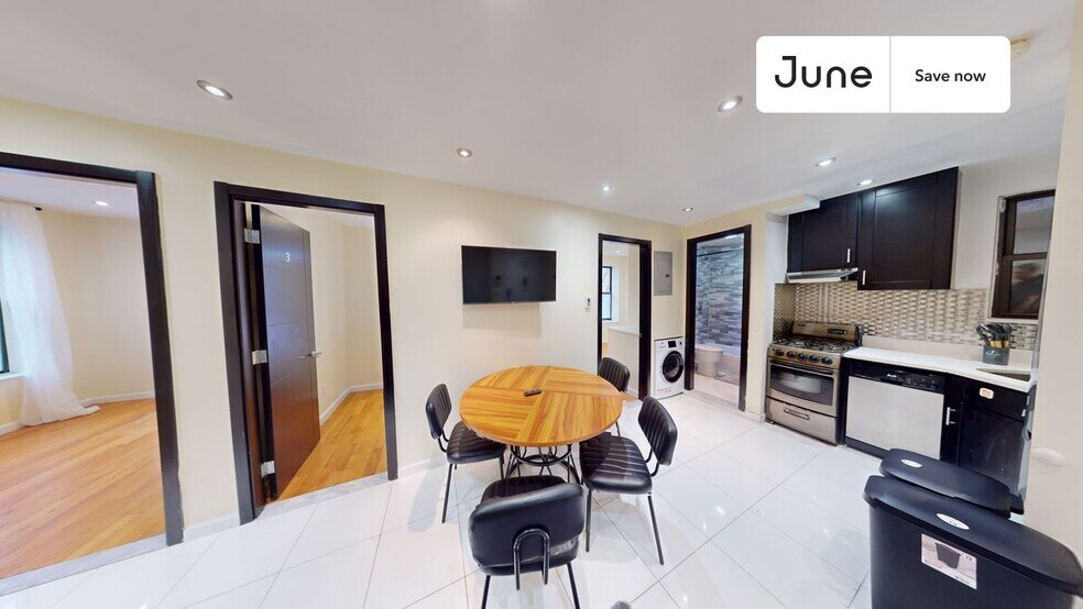 Building Photo - 15 W 107th St