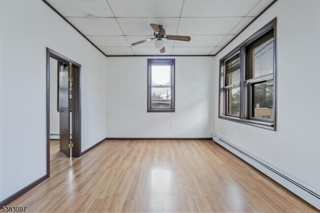 Building Photo - 217 MacArthur Ave