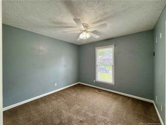 Building Photo - 5026 Waterford Dr