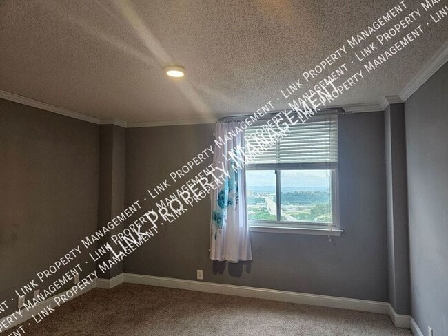 Building Photo - 1131 Stringers Ridge Rd