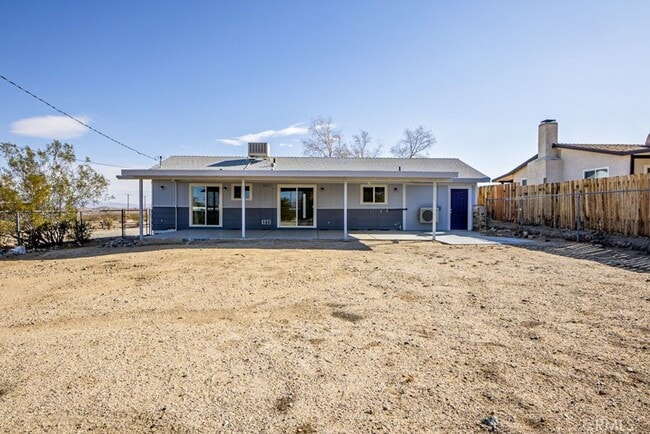 Building Photo - Beautiful 2 Bedroom Home