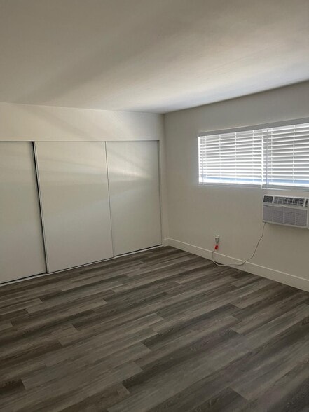 Building Photo - 2121 N Verdugo Rd
