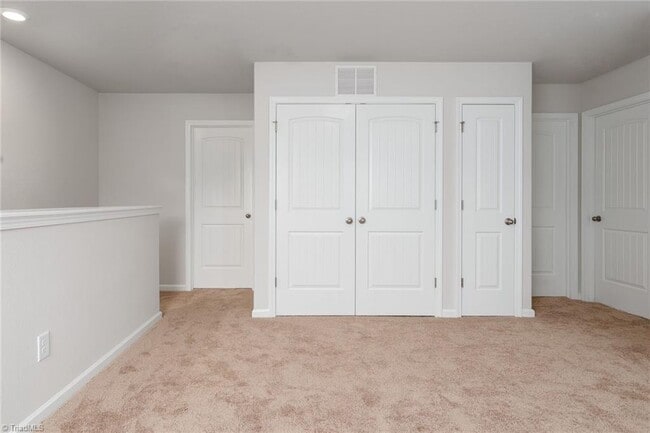 Building Photo - 4702 Hazelburn Dr