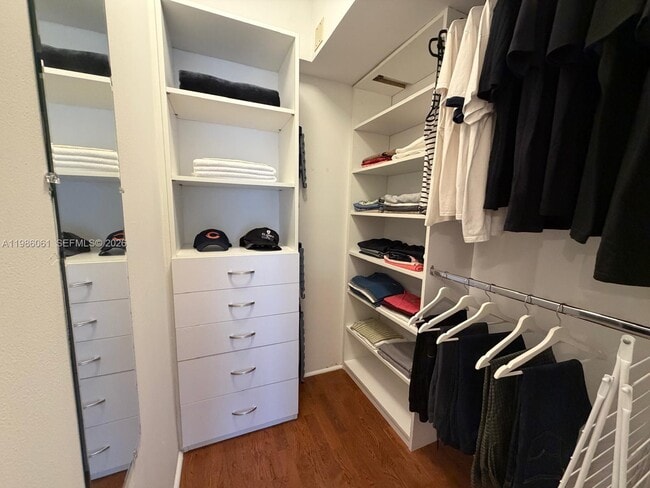 Building Photo - 20505 E Country Club Dr