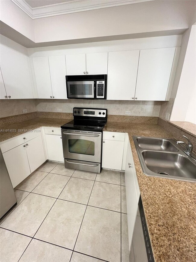 Building Photo - 117 NW 42nd Ave