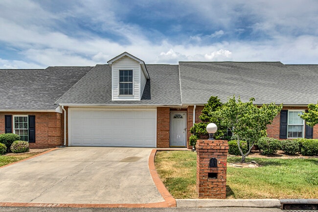 Primary Photo - 540 Battlecreek Way
