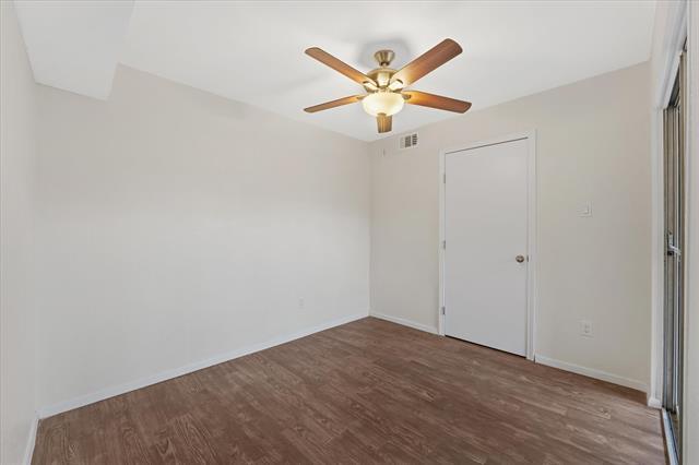 Building Photo - 4007 Ridgebrook Dr