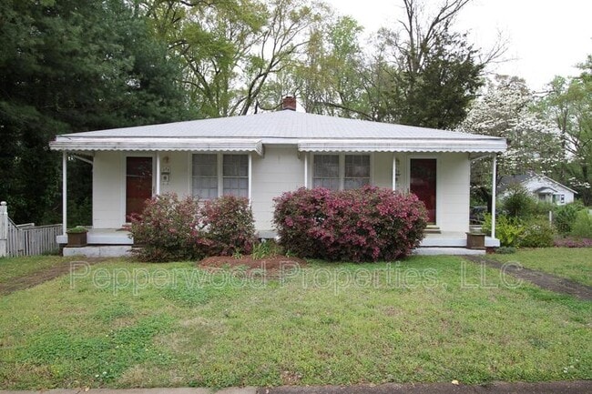 Building Photo - 338 W Hampton Ave