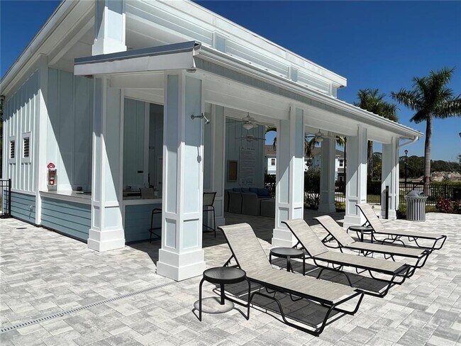 Building Photo - 3008 Via Sienna Cir