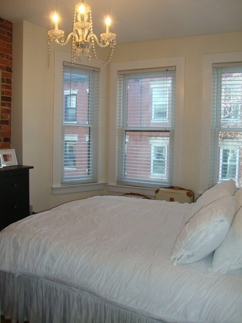 Building Photo - 32 7th St