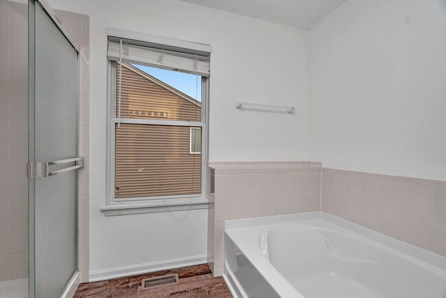 Building Photo - 1725 Wick Way