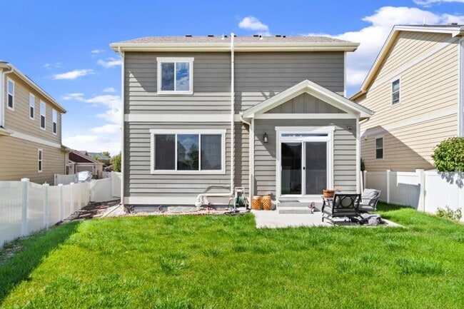 Building Photo - 3308 San Carlo Ave