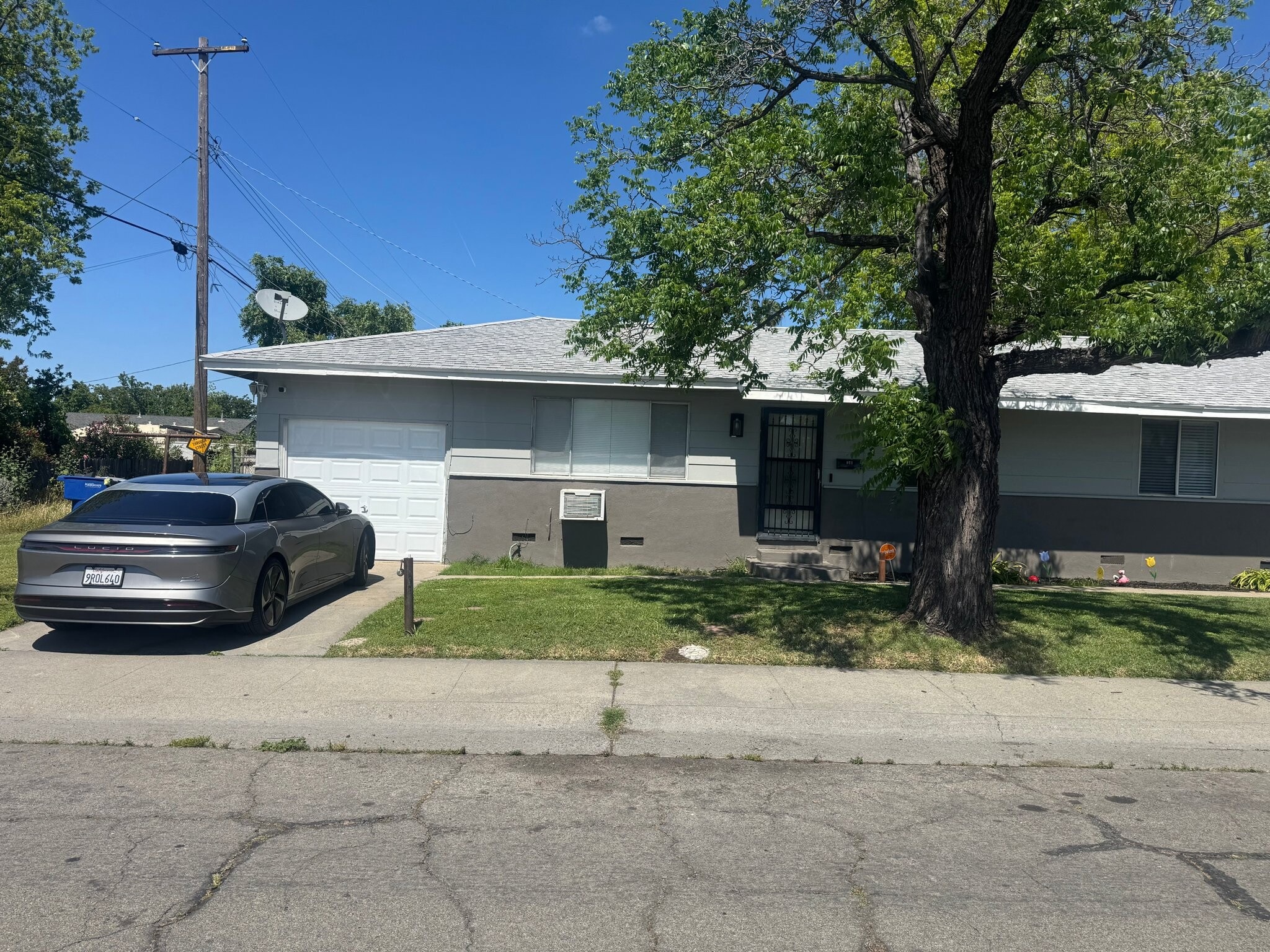 Building Photo - 3901 Cypress St