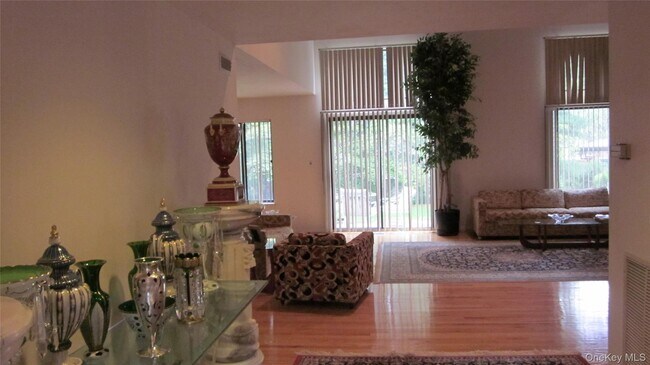 Building Photo - 144 Dove Hill Dr