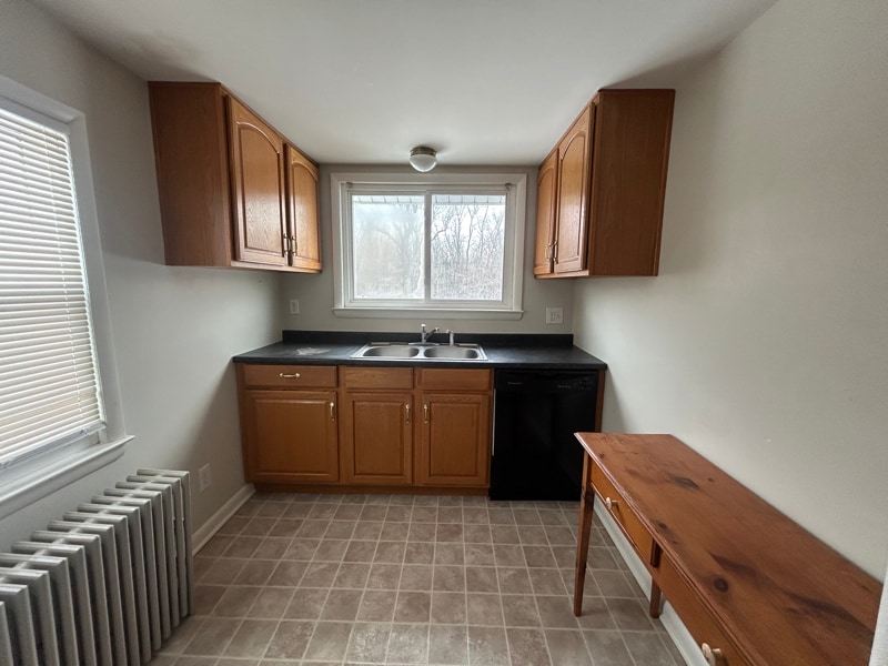 Building Photo - 203 E Pacific Ave