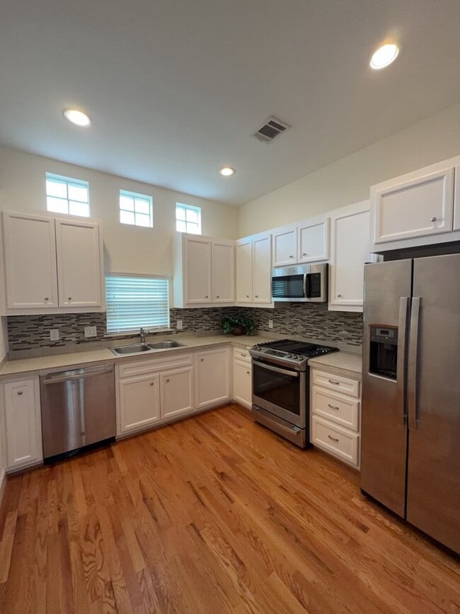 Building Photo - 8705 Bryam St