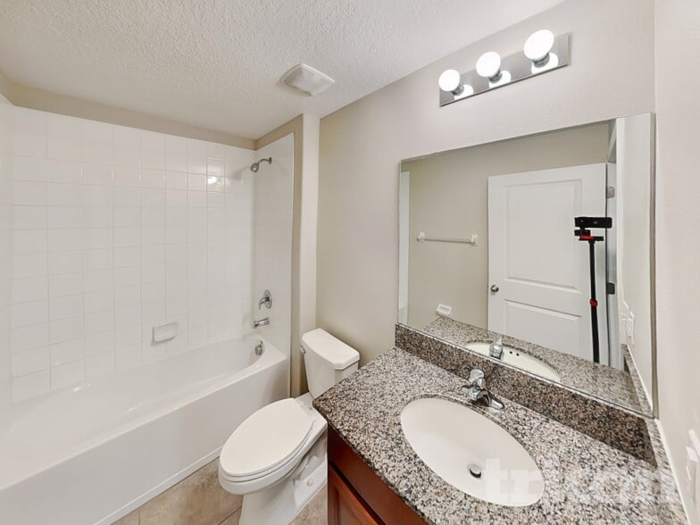 Building Photo - 10026 RoseMary Leaf Ln