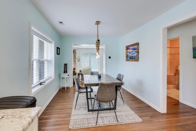 Building Photo - 1127 Timber Trails Rd