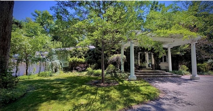 Building Photo - 5357 Cottonwood Ln