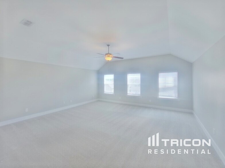Building Photo - 1470 Cotillion Dr