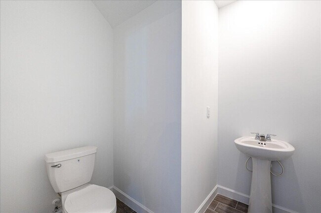 Building Photo - 6354 Windwood Wy