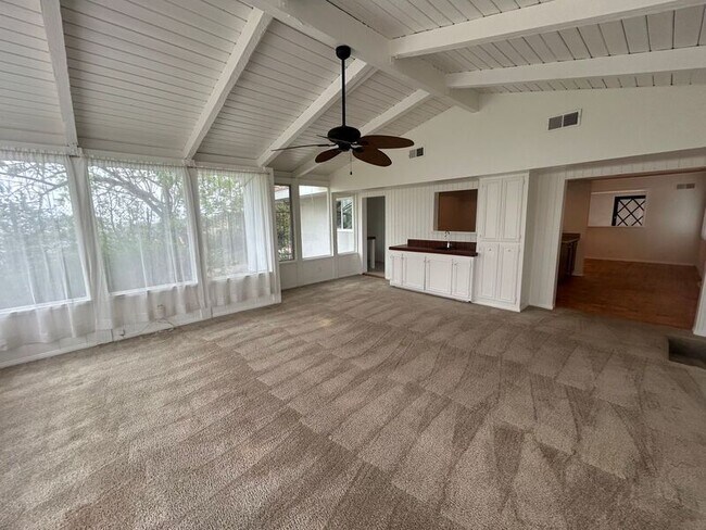 Building Photo - 279 Starlight Crest Dr