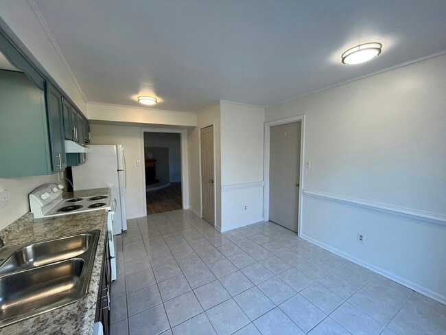 Building Photo - 1408 Callandish Ct