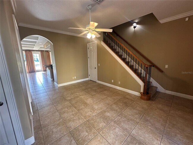 Building Photo - 1512 Euston Dr