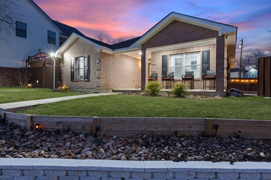 Building Photo - 1047 Eldorado Ave