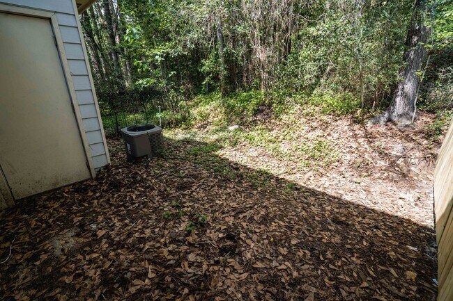 Building Photo - Cozy 2 Bedroom 2 Bathroom available NOW