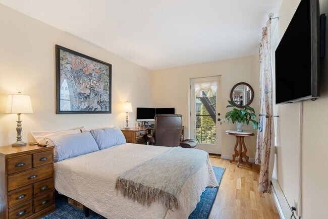 Building Photo - 9 Hancock St