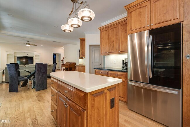 Building Photo - 117 Buckhurst Dr