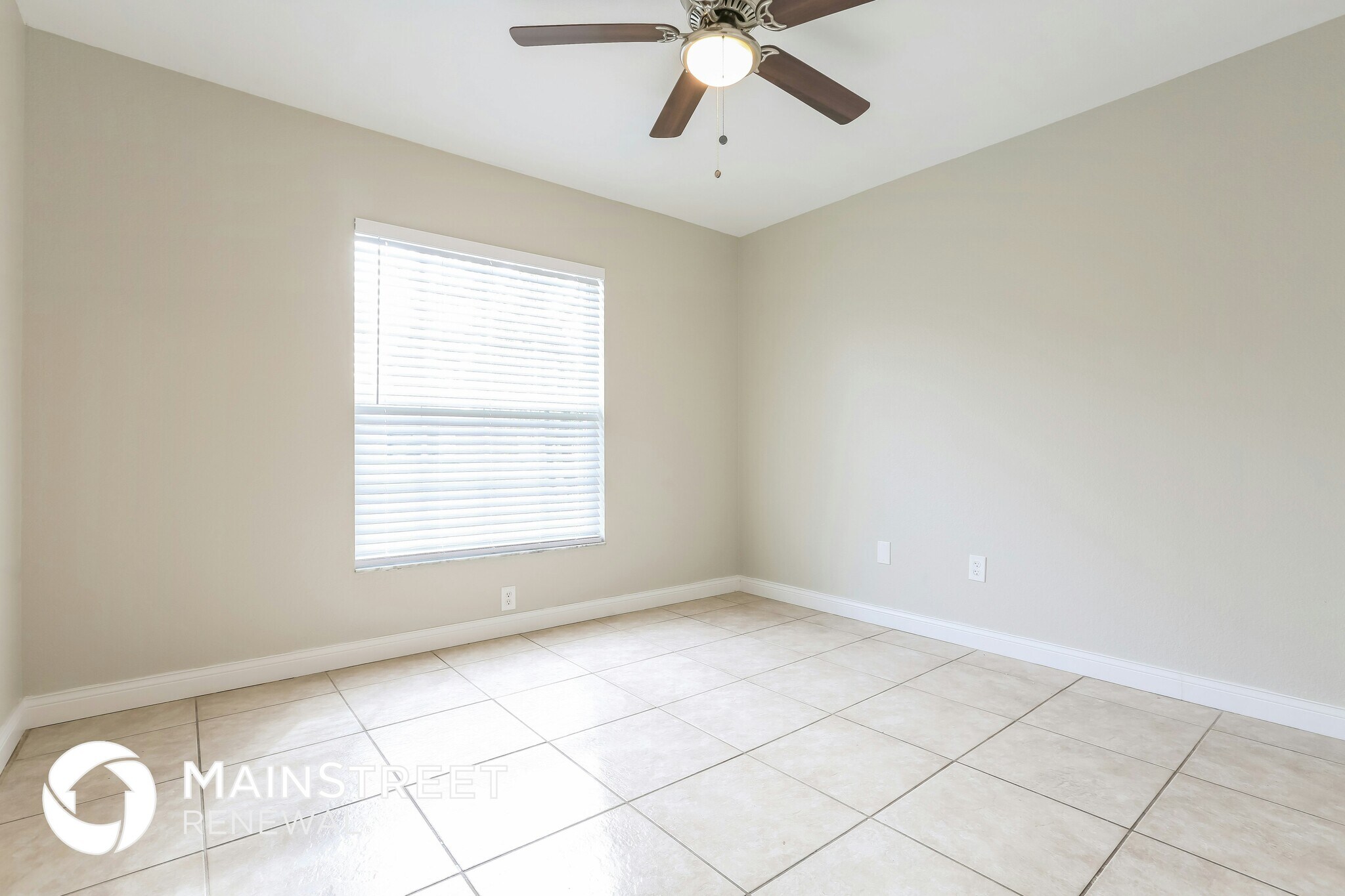 Building Photo - 4430 Glordano Ave