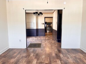 Building Photo - Spacious 3-Bedroom Home for Rent in Columb...
