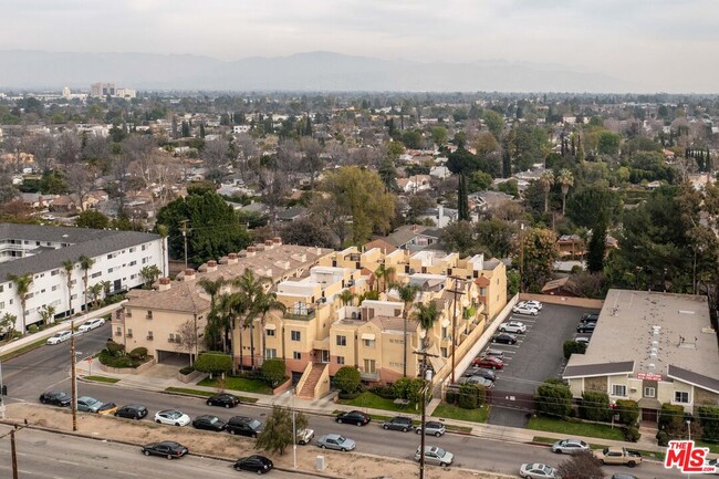 Building Photo - 5350 Sepulveda Blvd