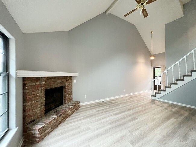 Building Photo - SEE IT NOW: Charming and Well-Maintained H...