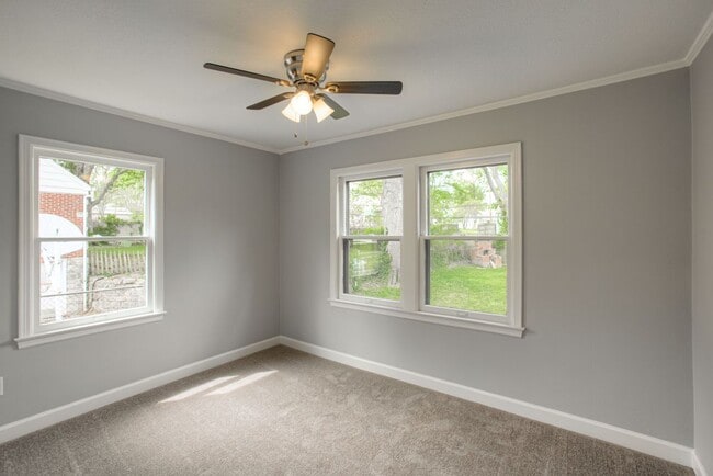 Building Photo - 1020 S 55th St