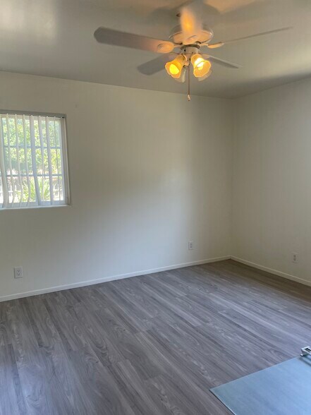 Building Photo - 15651 Rayen St