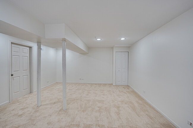 Building Photo - 3962 Evans Ct
