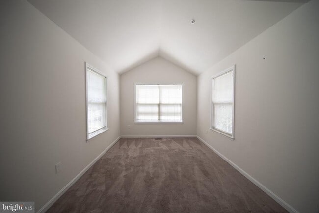Building Photo - 7356 Tottenham Dr