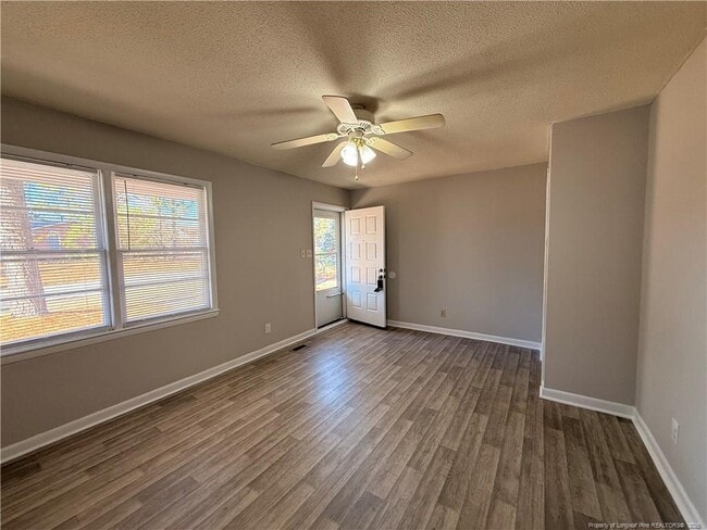 Building Photo - 323 Cadmium Ct