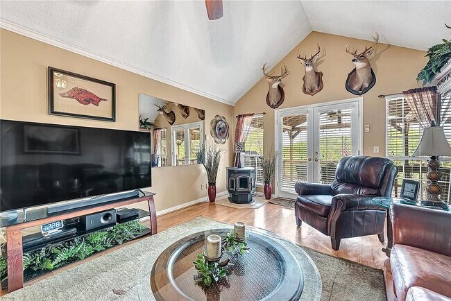 Building Photo - 11766 Valleyview Ln
