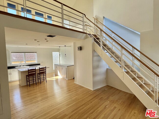 Building Photo - 311 Hill St