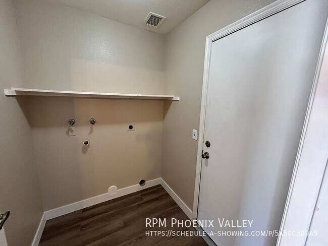 Building Photo - 6361 W Onyx Ave