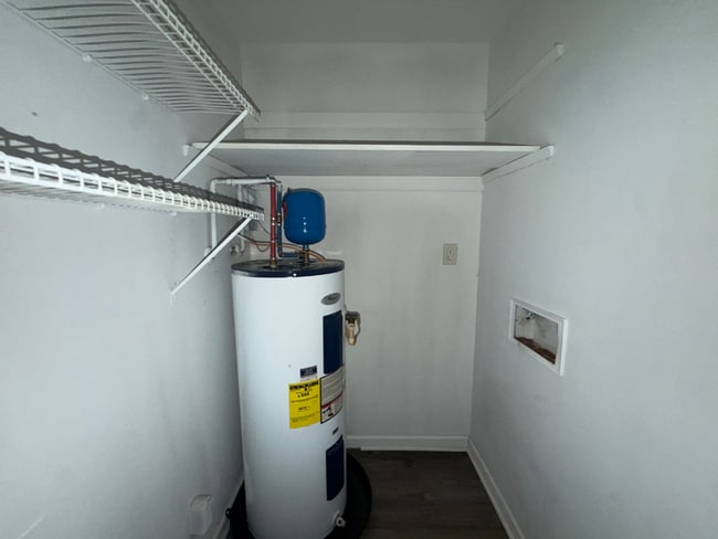 Building Photo - 3BR/2BA Huntsville Rental with 1-Car Garage, Hardwood Flooring & Fenced Yard